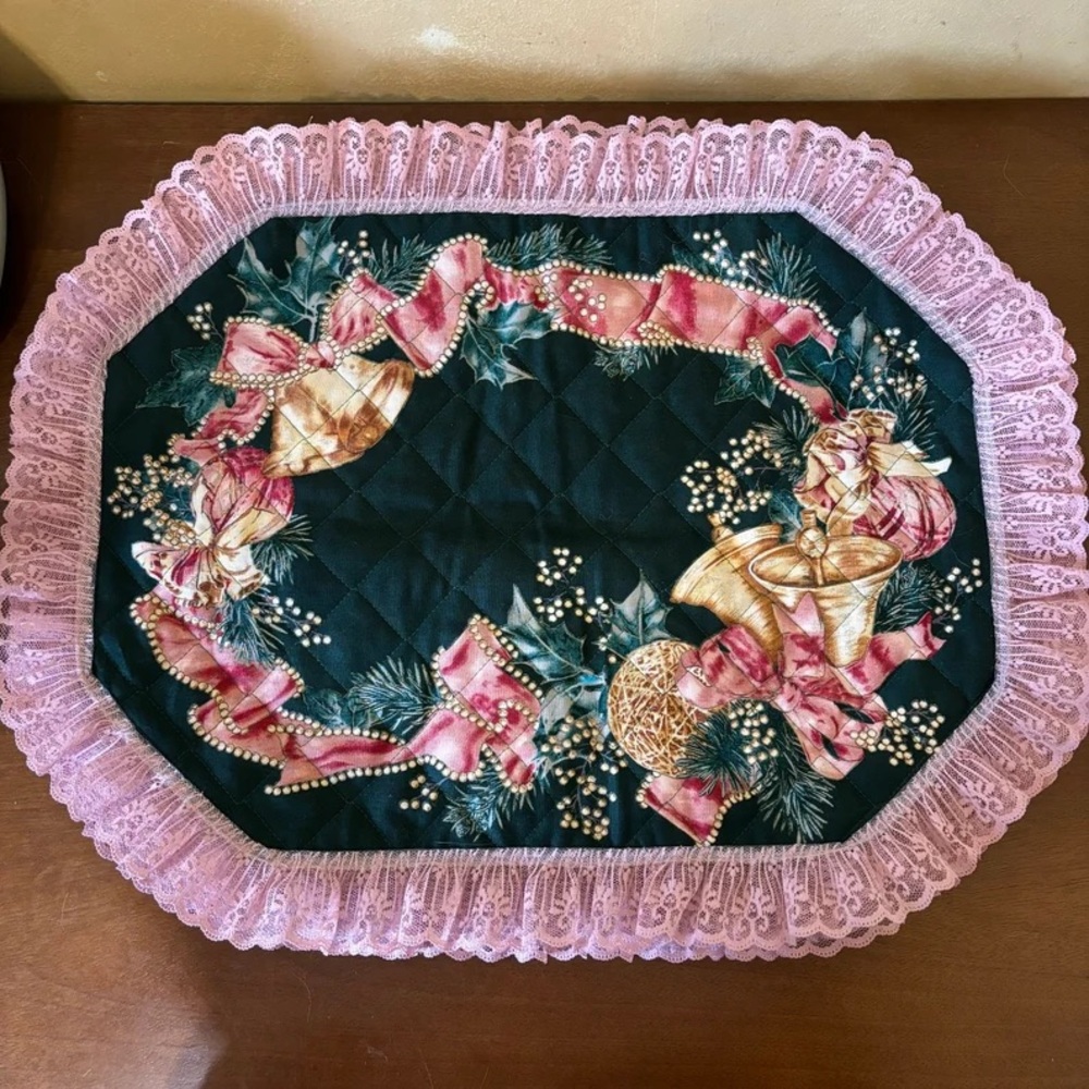 Set of 5 Vintage Green Cotton Quilted Christmas Placemats with Pink Lace Trim
